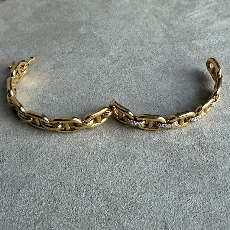 18k Yellow Gold Pavé Diamond Mariner Link Bangle Bracelet