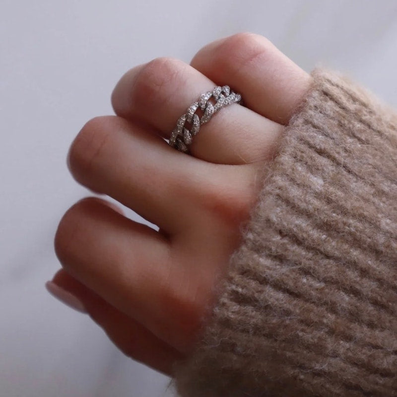 14k White Gold Pavé Diamond Chain Ring