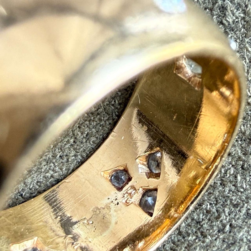 Victorian 18k Yellow Gold Old Mine Cut Diamond Gypsy Cigar Band Ring