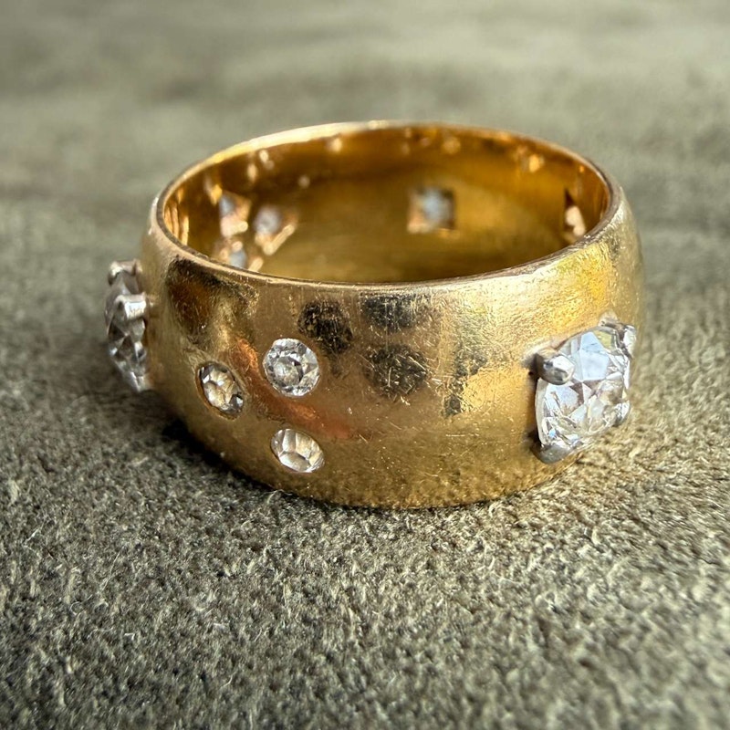 Victorian 18k Yellow Gold Old Mine Cut Diamond Gypsy Cigar Band Ring