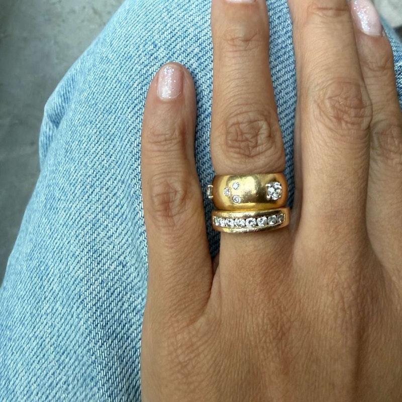 Vintage 14k Yellow Gold Channel-Set Round Diamond Tapered Band Ring