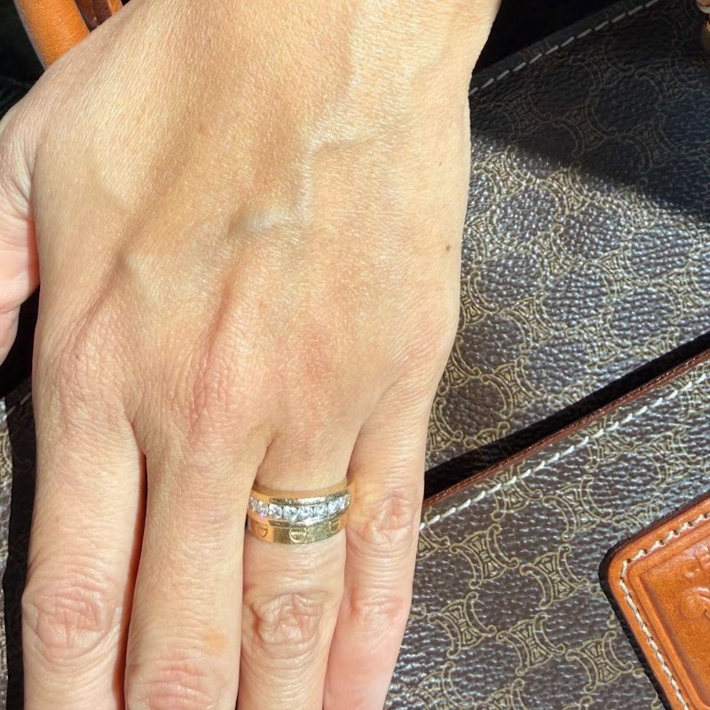 Vintage 14k Yellow Gold Channel-Set Round Diamond Tapered Band Ring