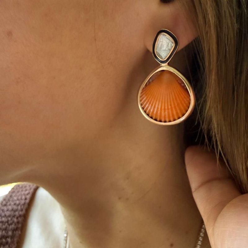 Dezso Natural Orange Clam Shell Polki Diamond & Black Enamel Earrings