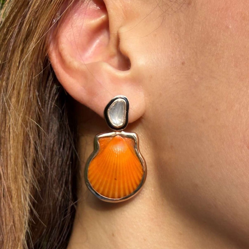 Dezso Natural Orange Clam Shell Polki Diamond & Black Enamel Earrings