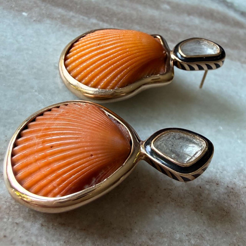 Dezso Natural Orange Clam Shell Polki Diamond & Black Enamel Earrings