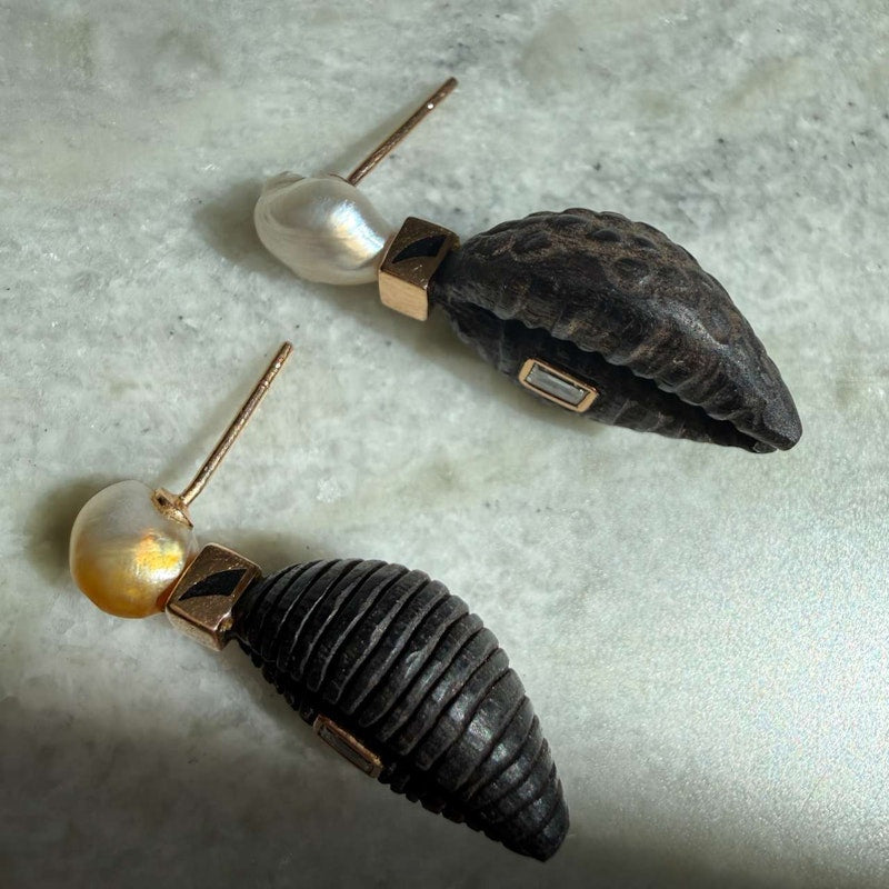 Dezso Ebony Cowry Shell, Pearl & Baguette Diamond Earrings 18k Rose Gold