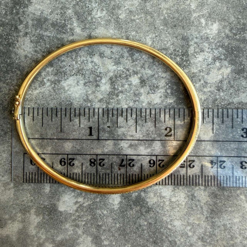 Jade Trau 18k Yellow Gold 0.79ct Pavé Diamond Bangle