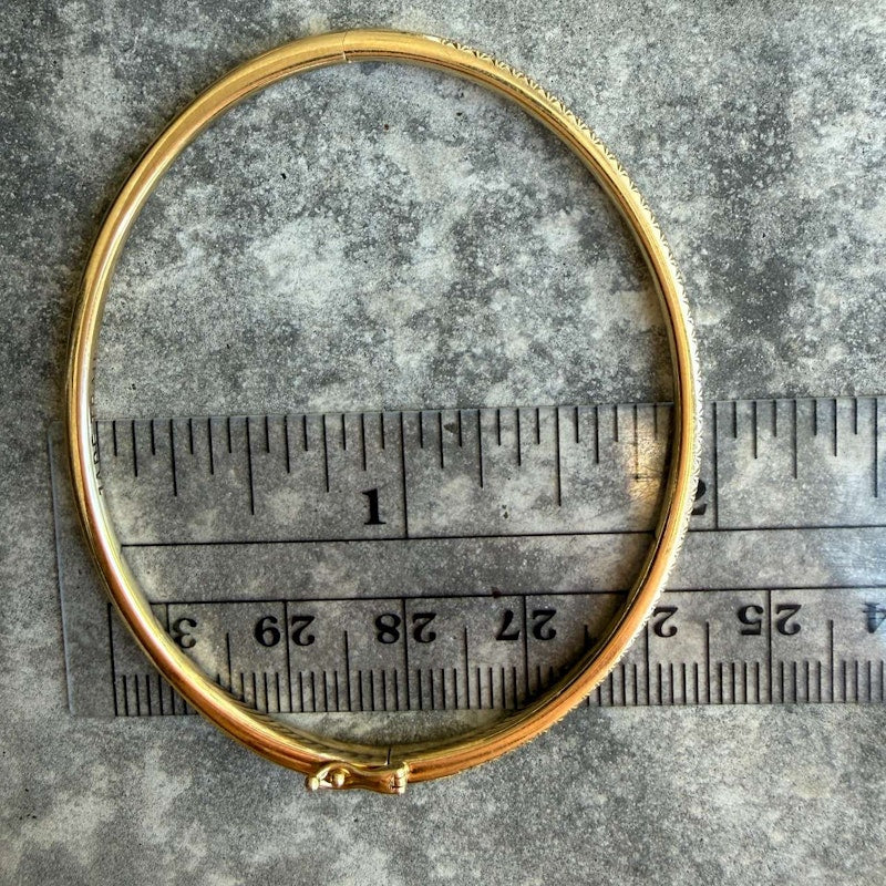 Jade Trau 18k Yellow Gold 0.79ct Pavé Diamond Bangle