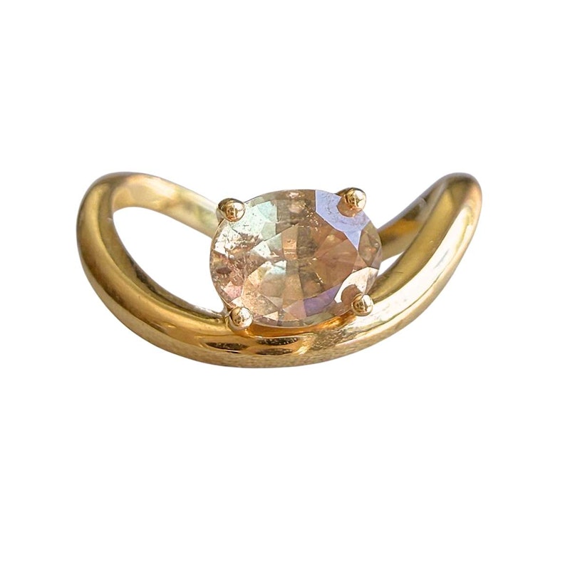 18k Yellow Gold Oval Champagne Sapphire Levitate Ring
