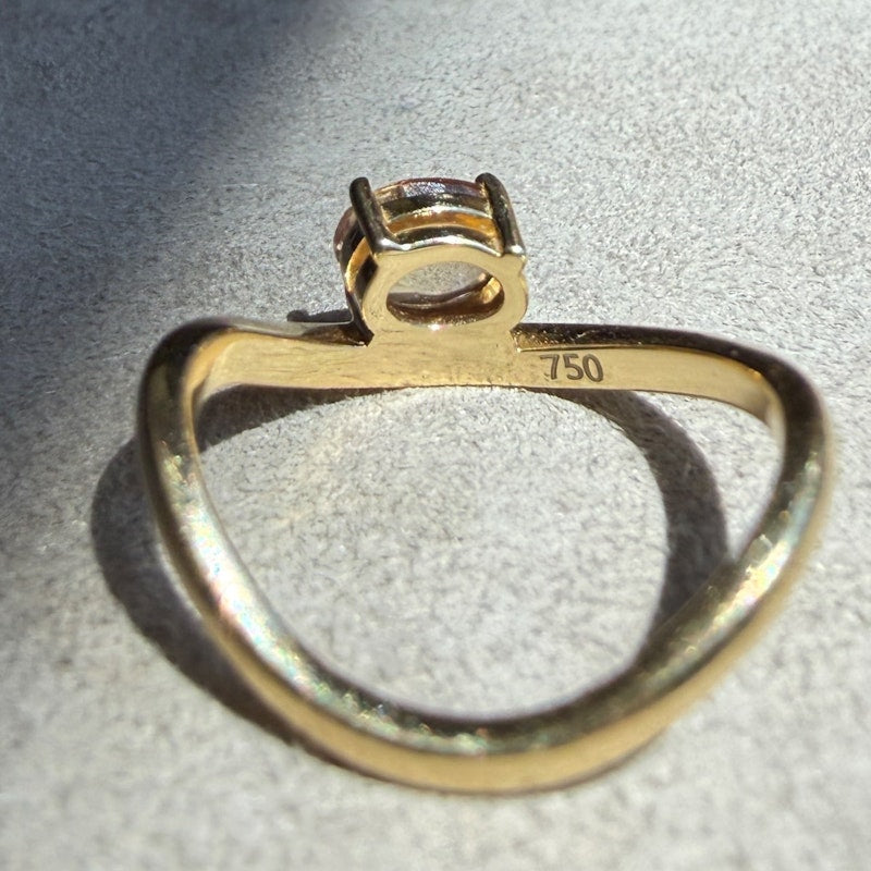 18k Yellow Gold Oval Champagne Sapphire Levitate Ring
