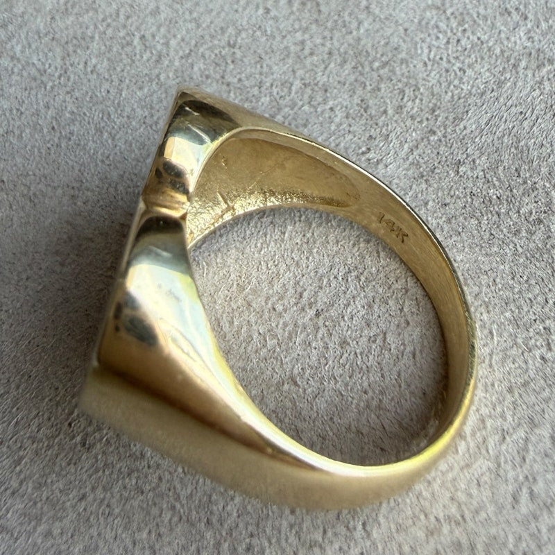 Gjenmi 14k Yellow Gold Large Heart Signet Ring