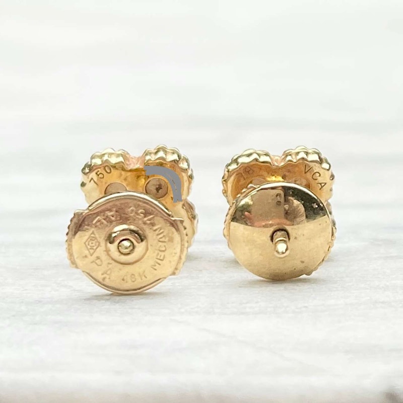 Van Cleef & Arpels Mother of Pearl Sweet Alhambra Earstuds