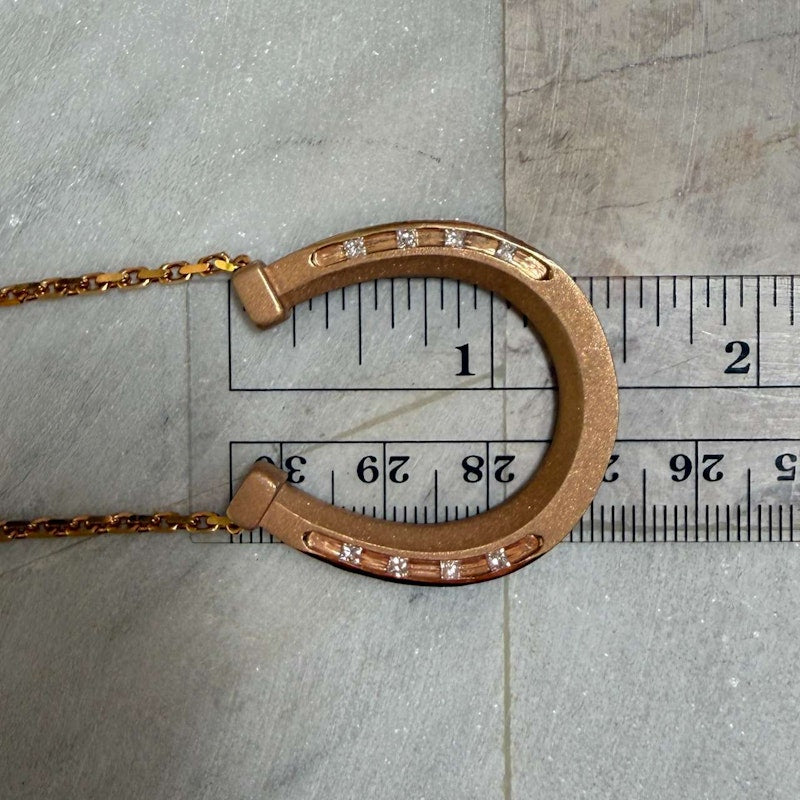 18k Satin Finish Rose Gold Princess-Cut Diamond Horseshoe Necklace
