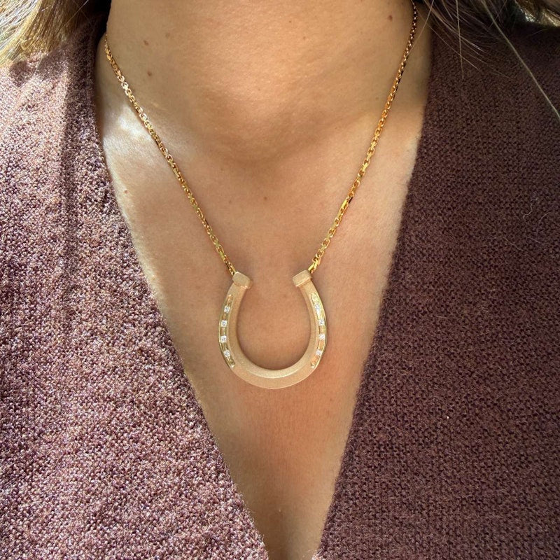 18k Satin Finish Rose Gold Princess-Cut Diamond Horseshoe Necklace