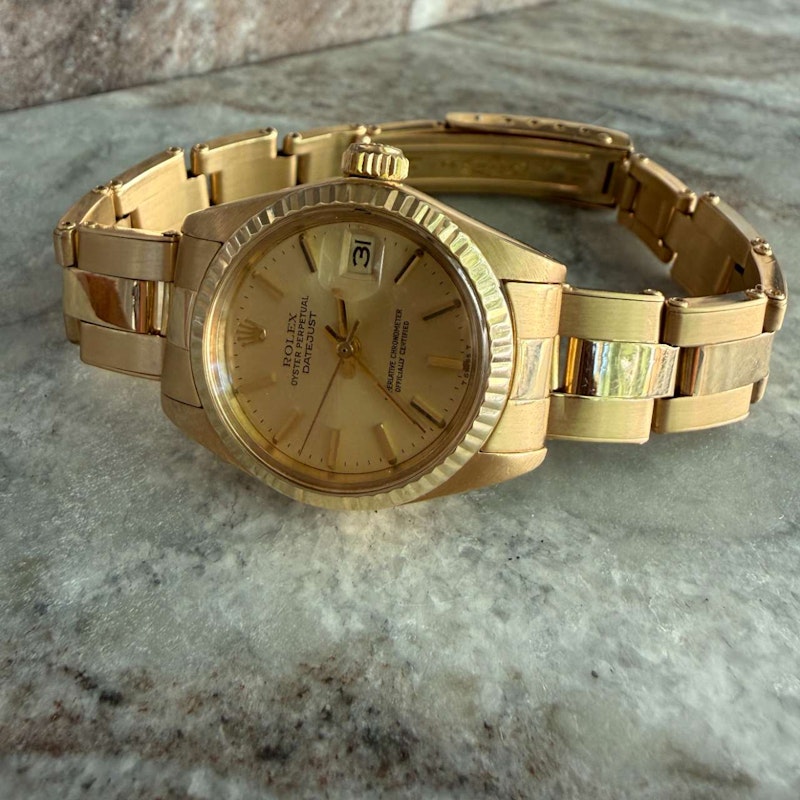 Vintage Rolex Lady-Datejust Ref. 6917 Circa 1960s 18k Yellow Gold Automatic 26mm Watch