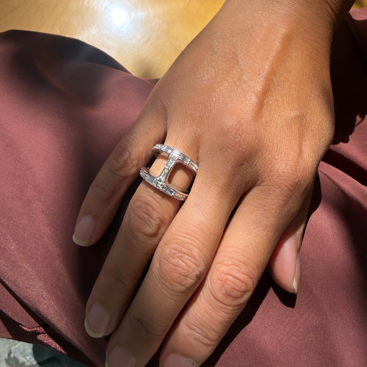 14k White Gold Double-Band Diamond H Ring