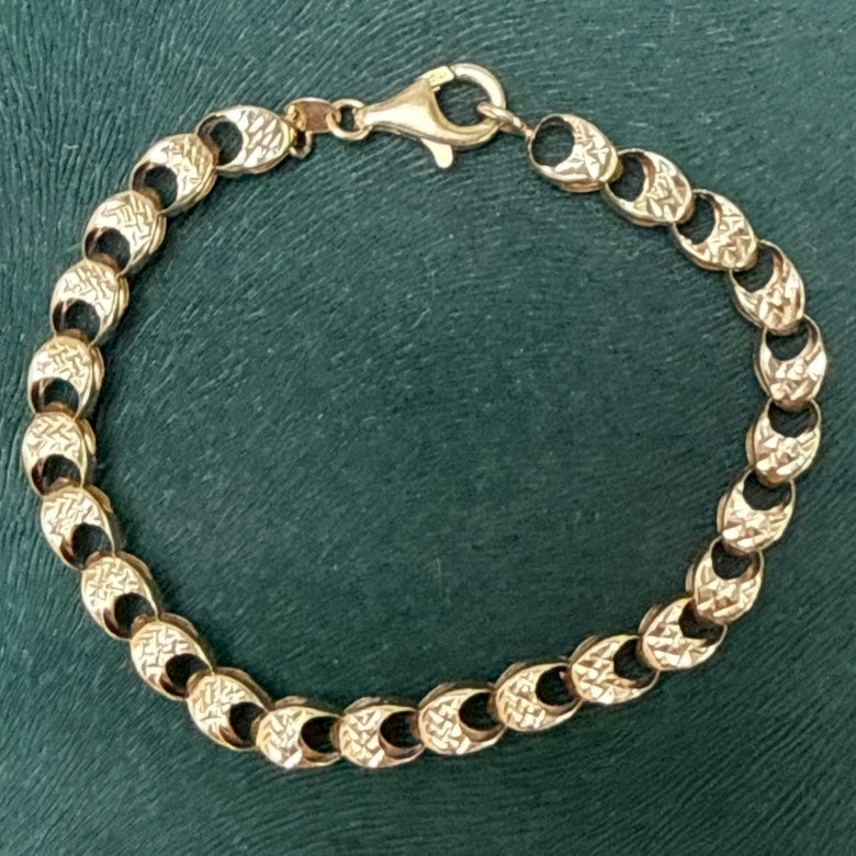 14k yellow gold open cut link chain bracelet