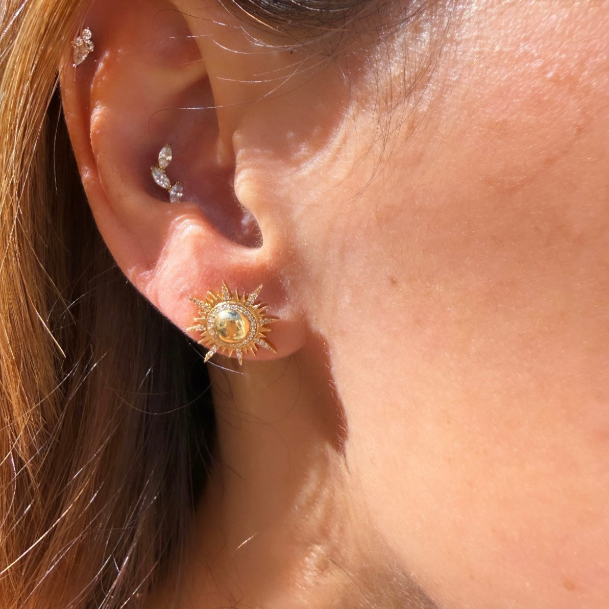 Sorellina Il Sole Studs in 18k Yellow Gold
