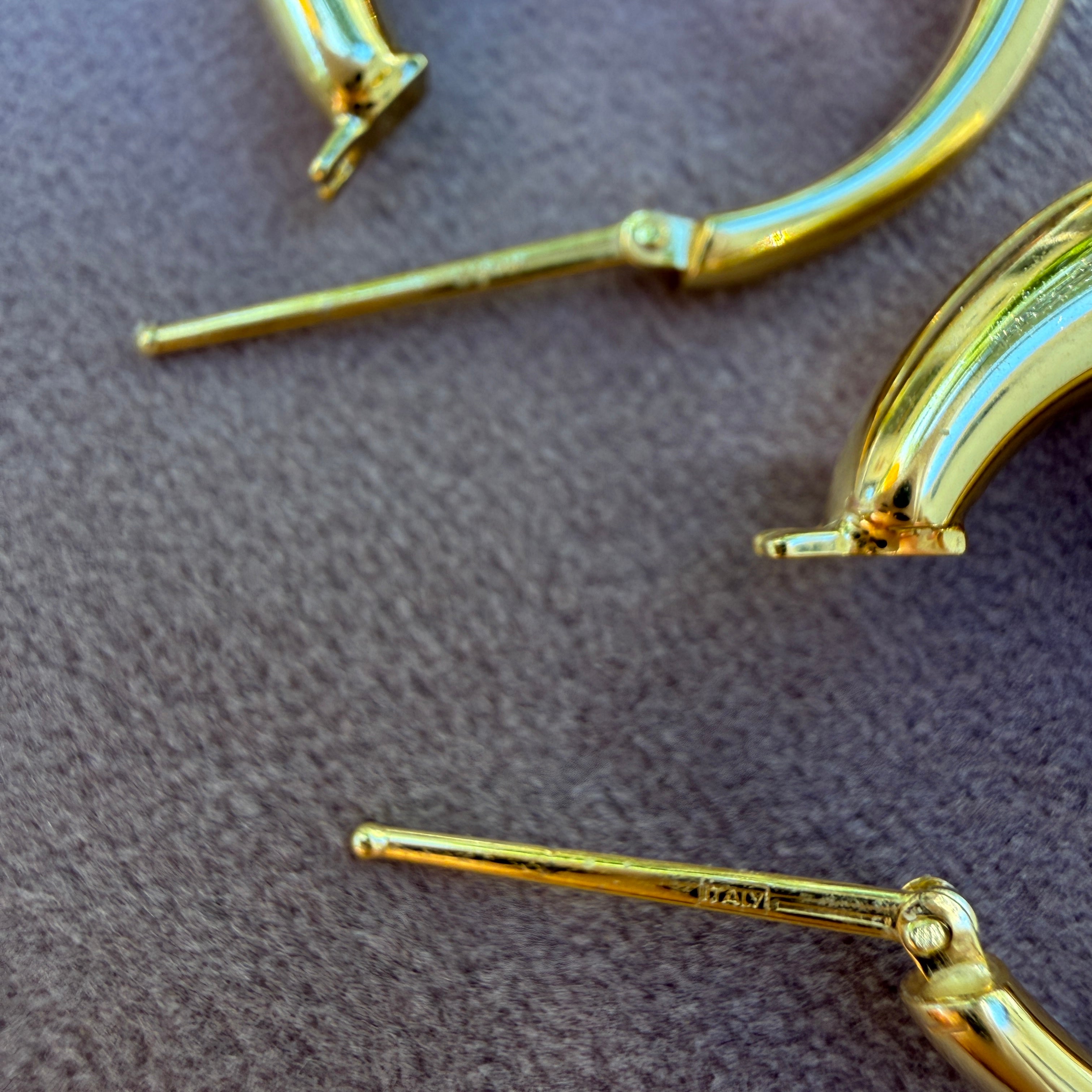 Shylee Rose 14k Yellow Gold Graduated Puff Hoops