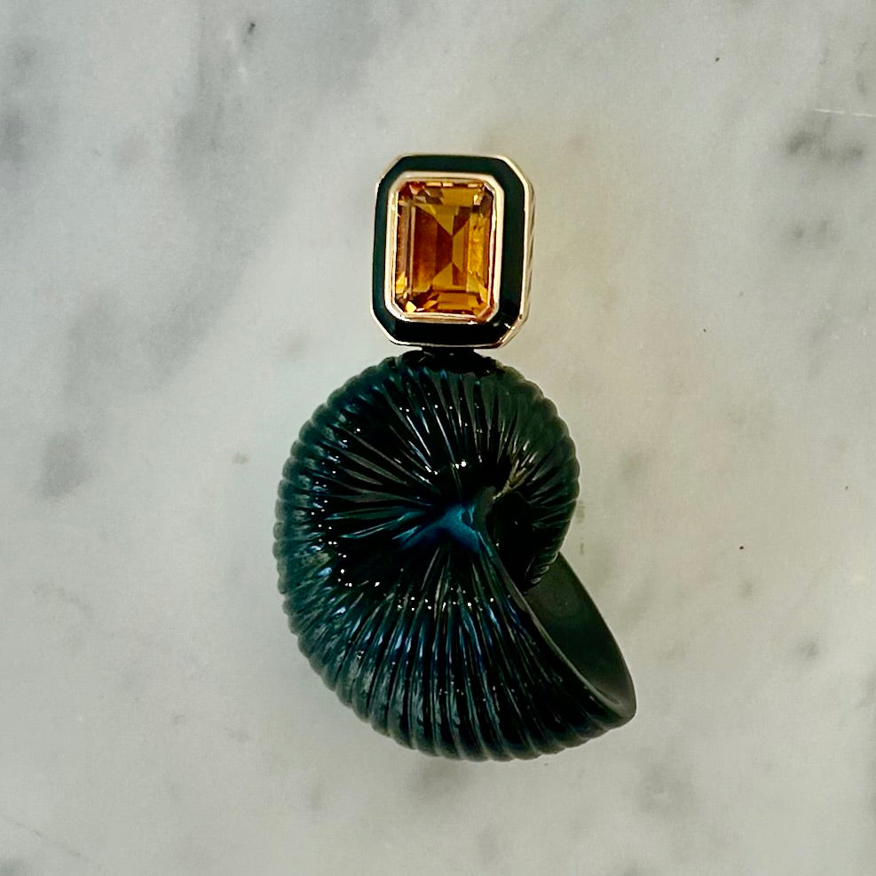 Dezso Classic Carved Onyx & Citrine Nautilus Pendant in 18k Rose Gold