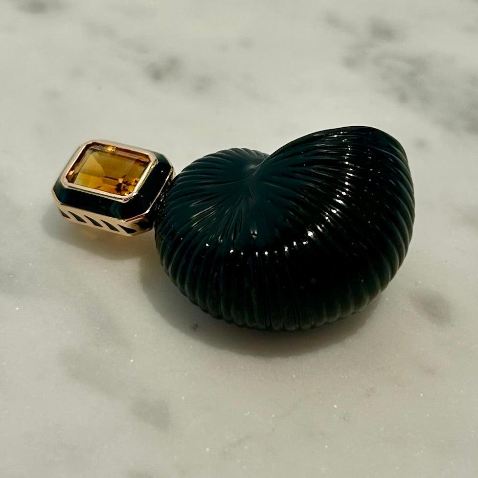 Dezso Classic Carved Onyx & Citrine Nautilus Pendant in 18k Rose Gold