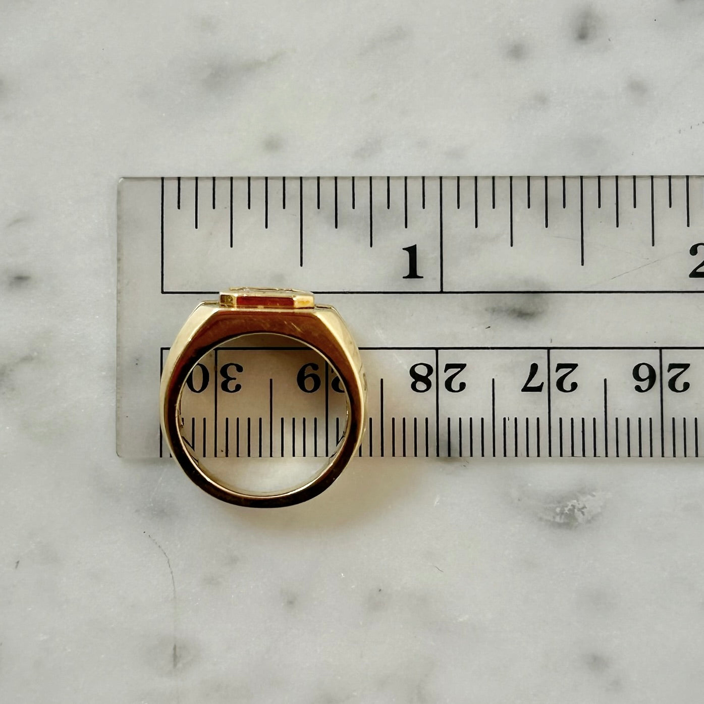 SHAY Diamond Illusion Signet Pinky Ring in 18k Yellow Gold