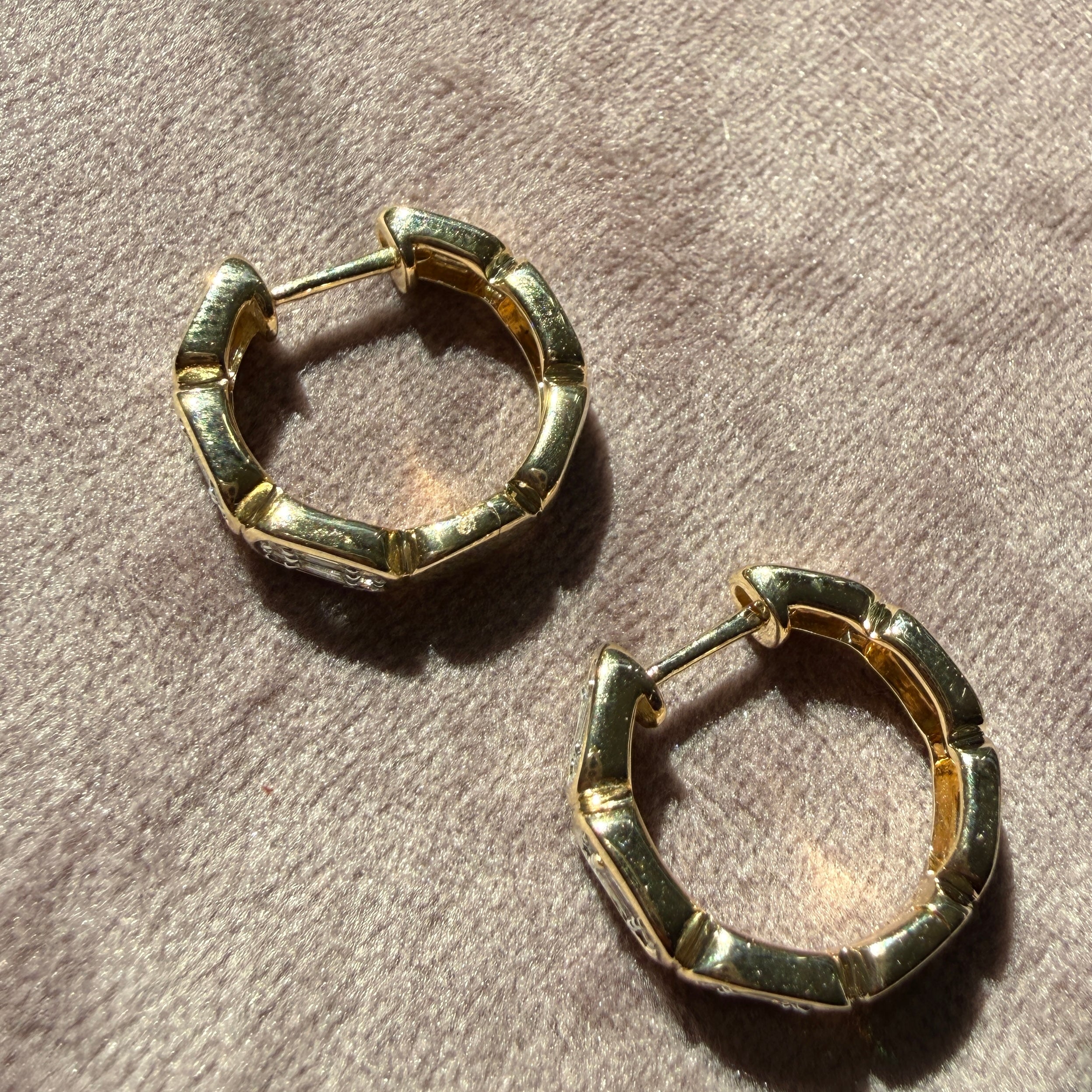 14k Yellow Gold Baguette & Round Diamond Link Hoop Earrings