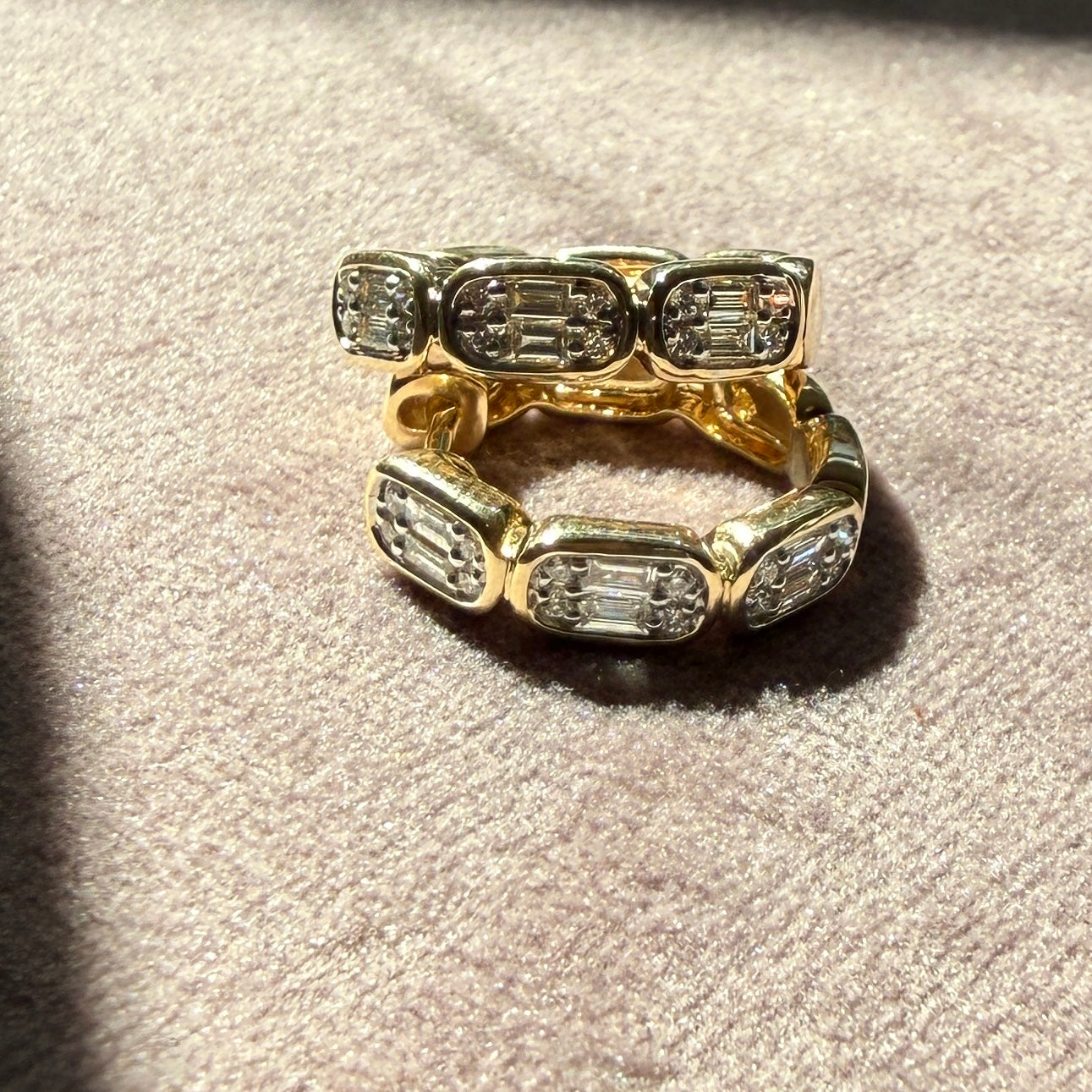 14k Yellow Gold Baguette & Round Diamond Link Hoop Earrings