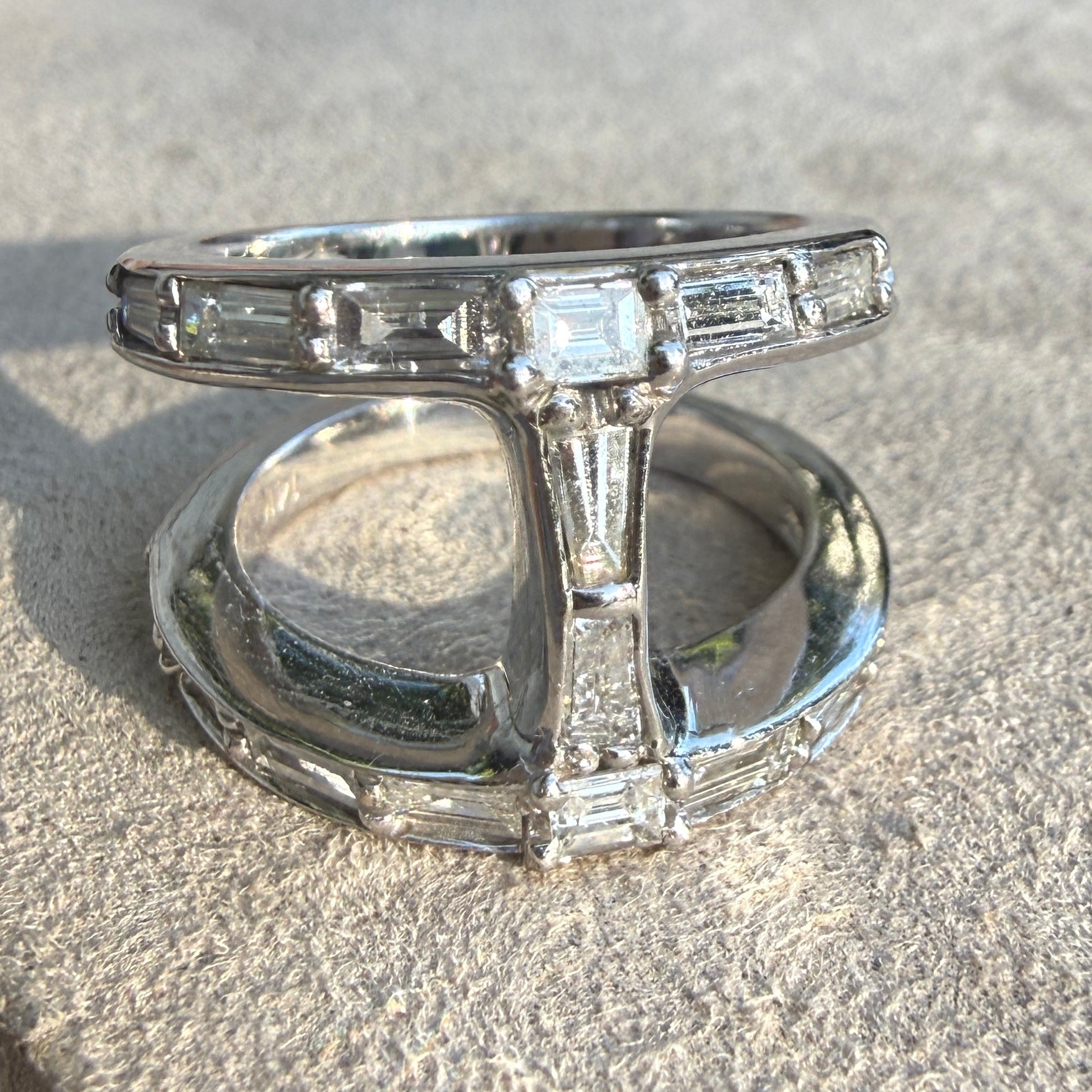 14k White Gold Double-Band Diamond H Ring