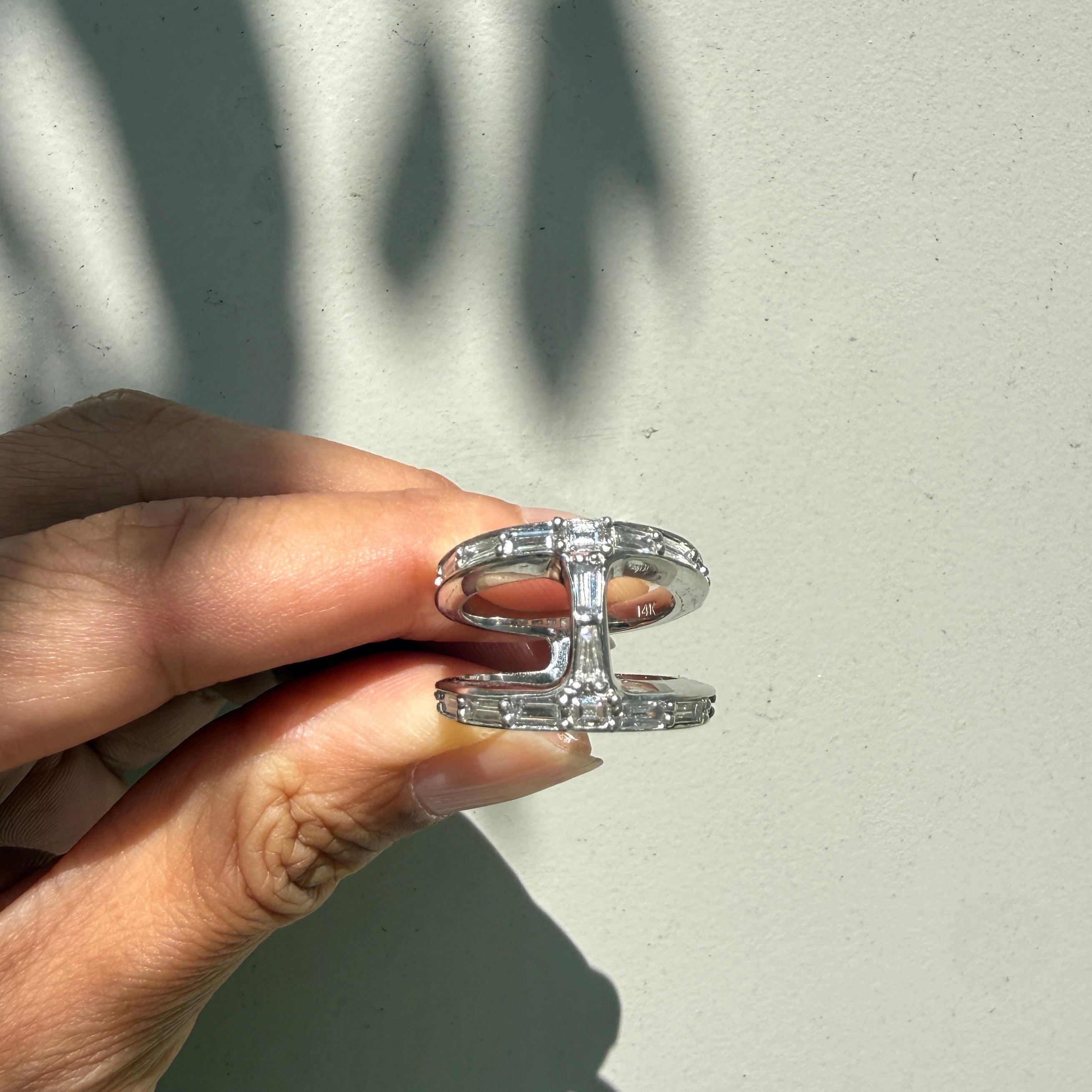 14k White Gold Double-Band Diamond H Ring