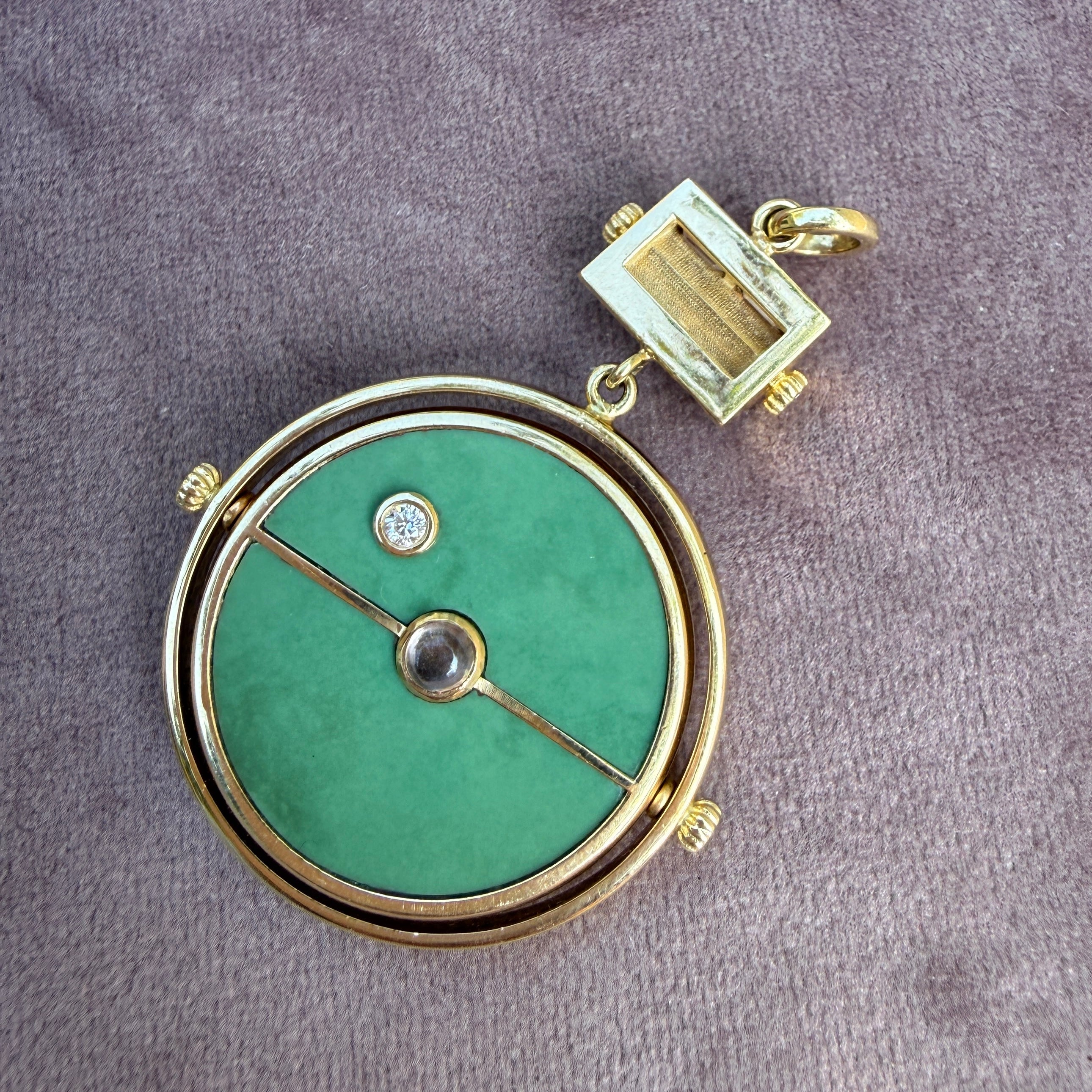 Retrouvai Grandfather Compass Pendant with Green Turquoise and Lotus Garnet