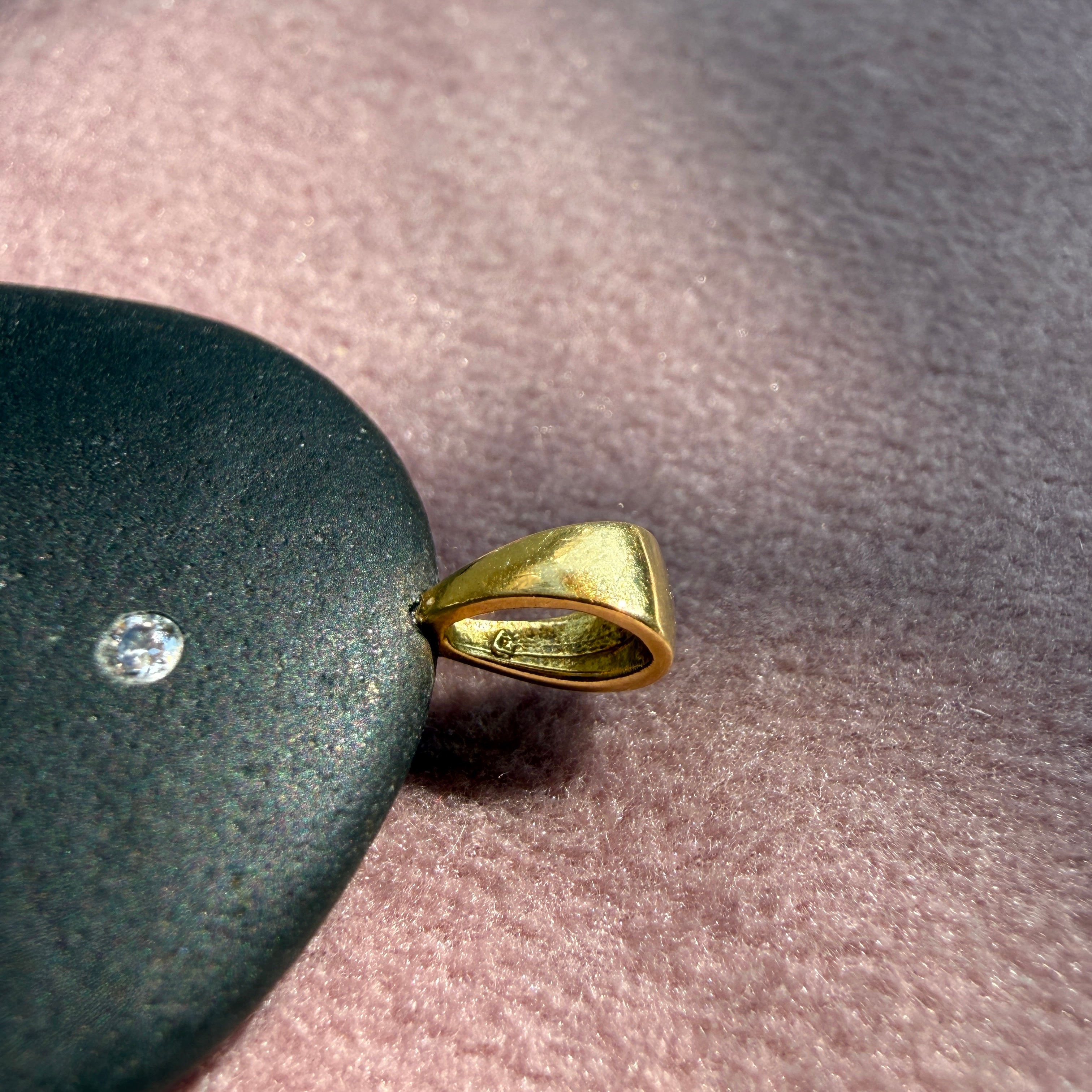 CVC Stones 18k Yellow Gold Diamond-Set Black Stone Pendant
