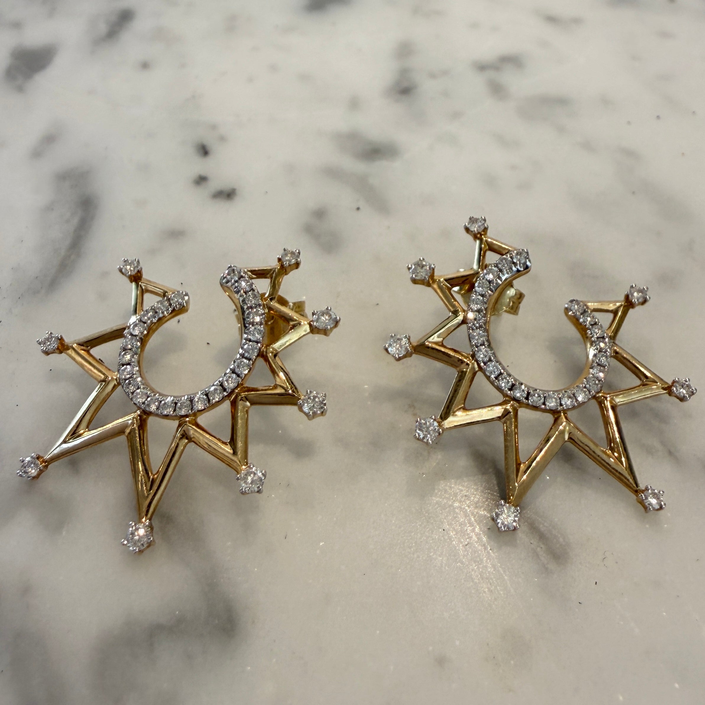 Sorellina Empress Crescent Crown Earrings in 18k Yellow Gold