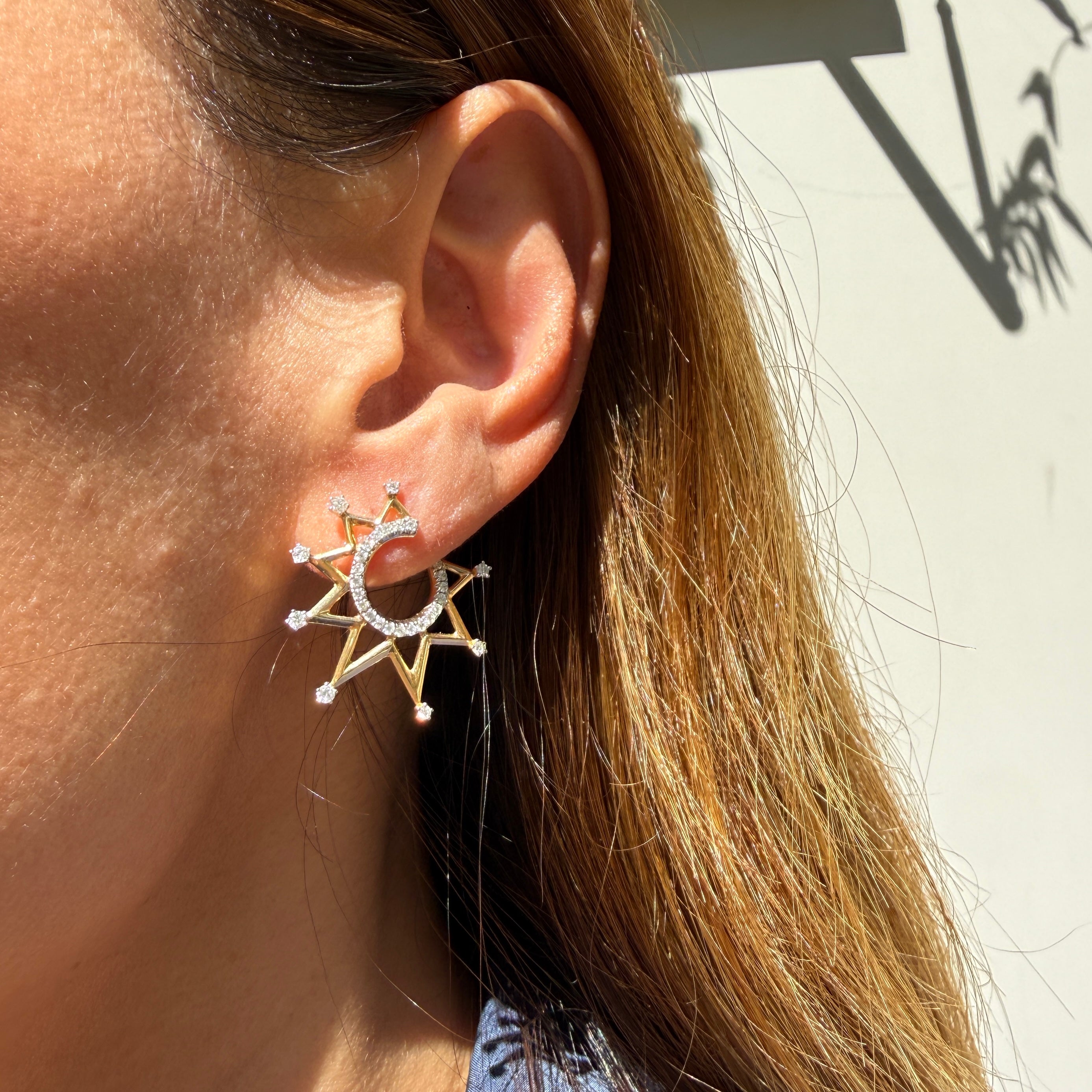 Sorellina Empress Crescent Crown Earrings in 18k Yellow Gold