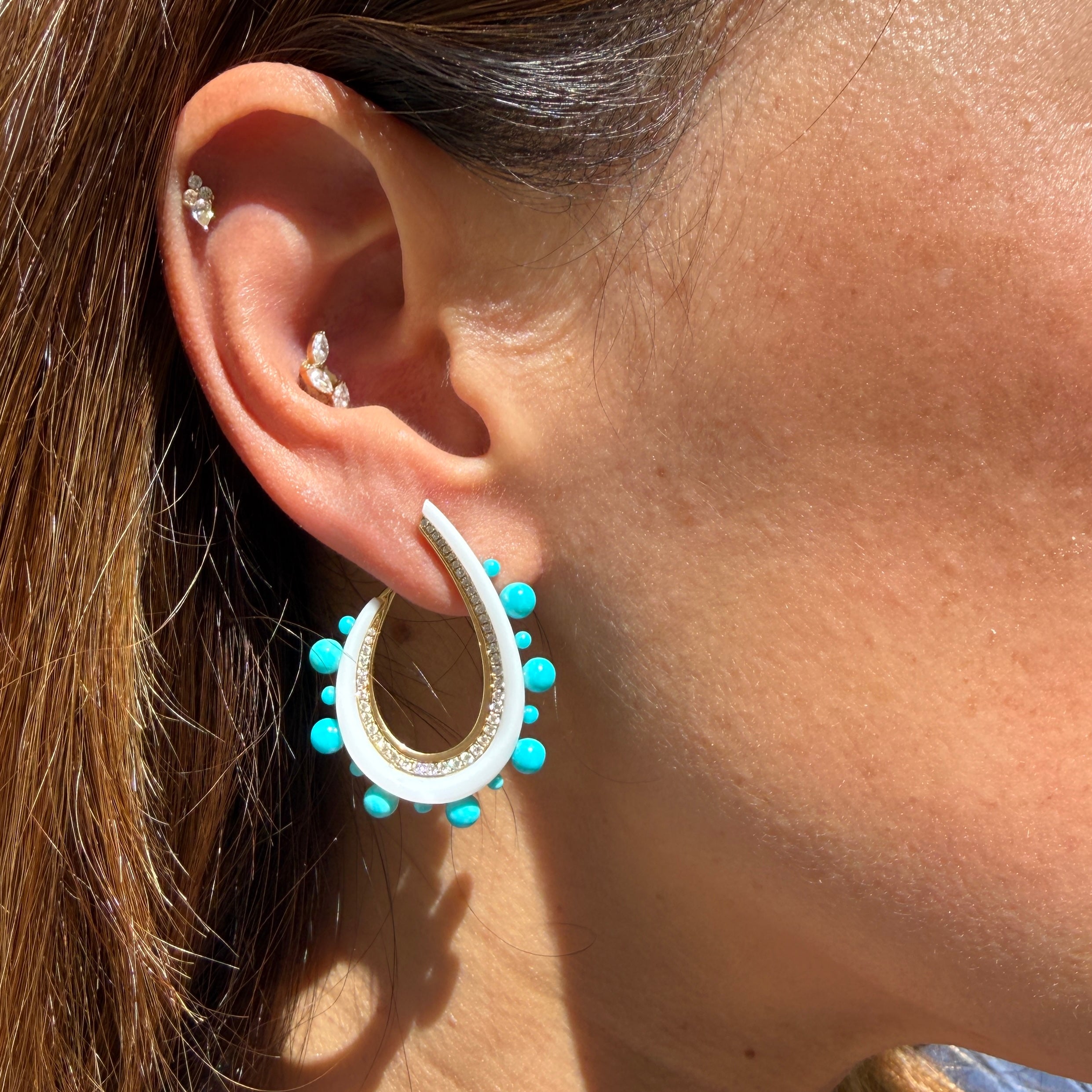 Sorellina Crescent Ball Earrings in 18k Yellow Gold