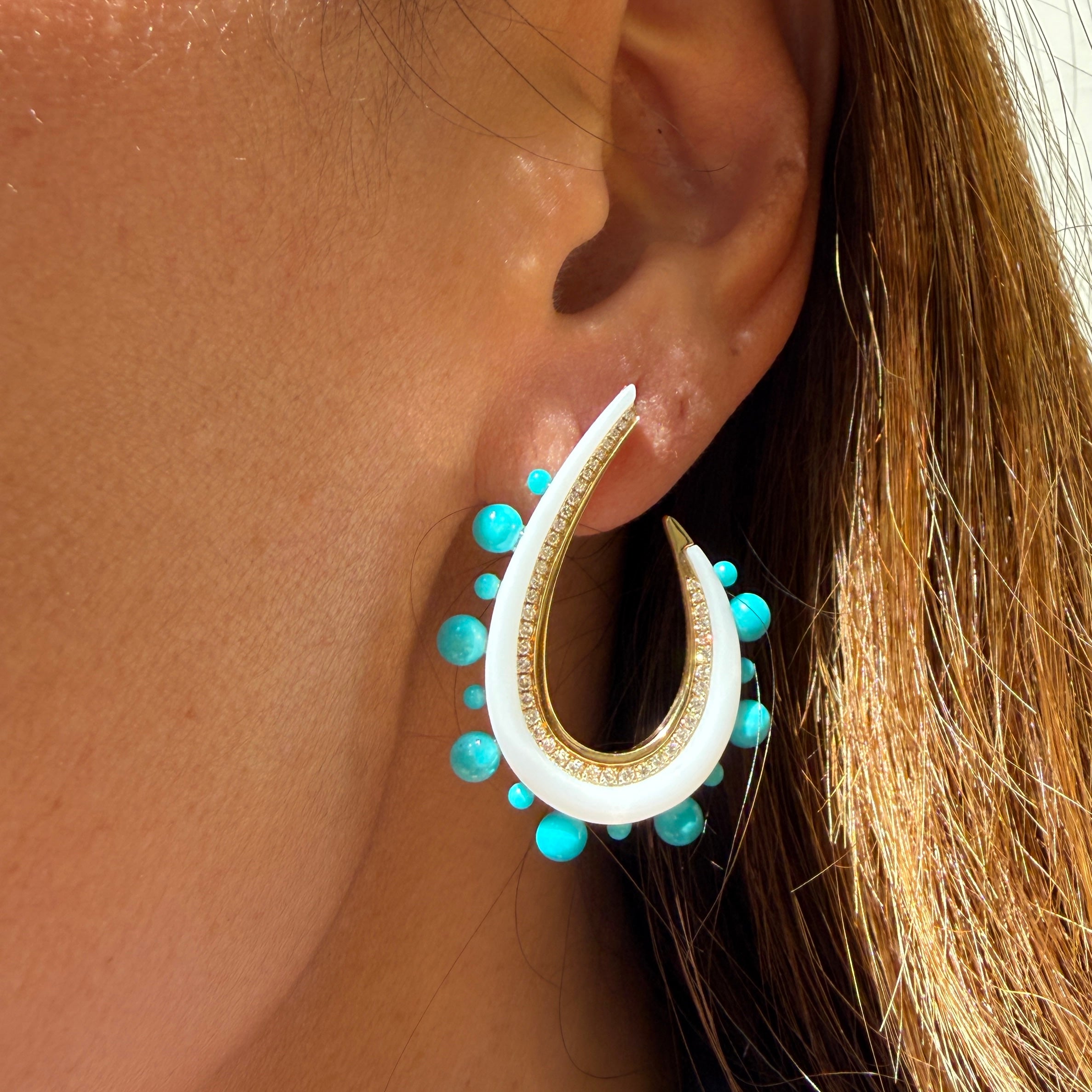 Sorellina Crescent Ball Earrings in 18k Yellow Gold