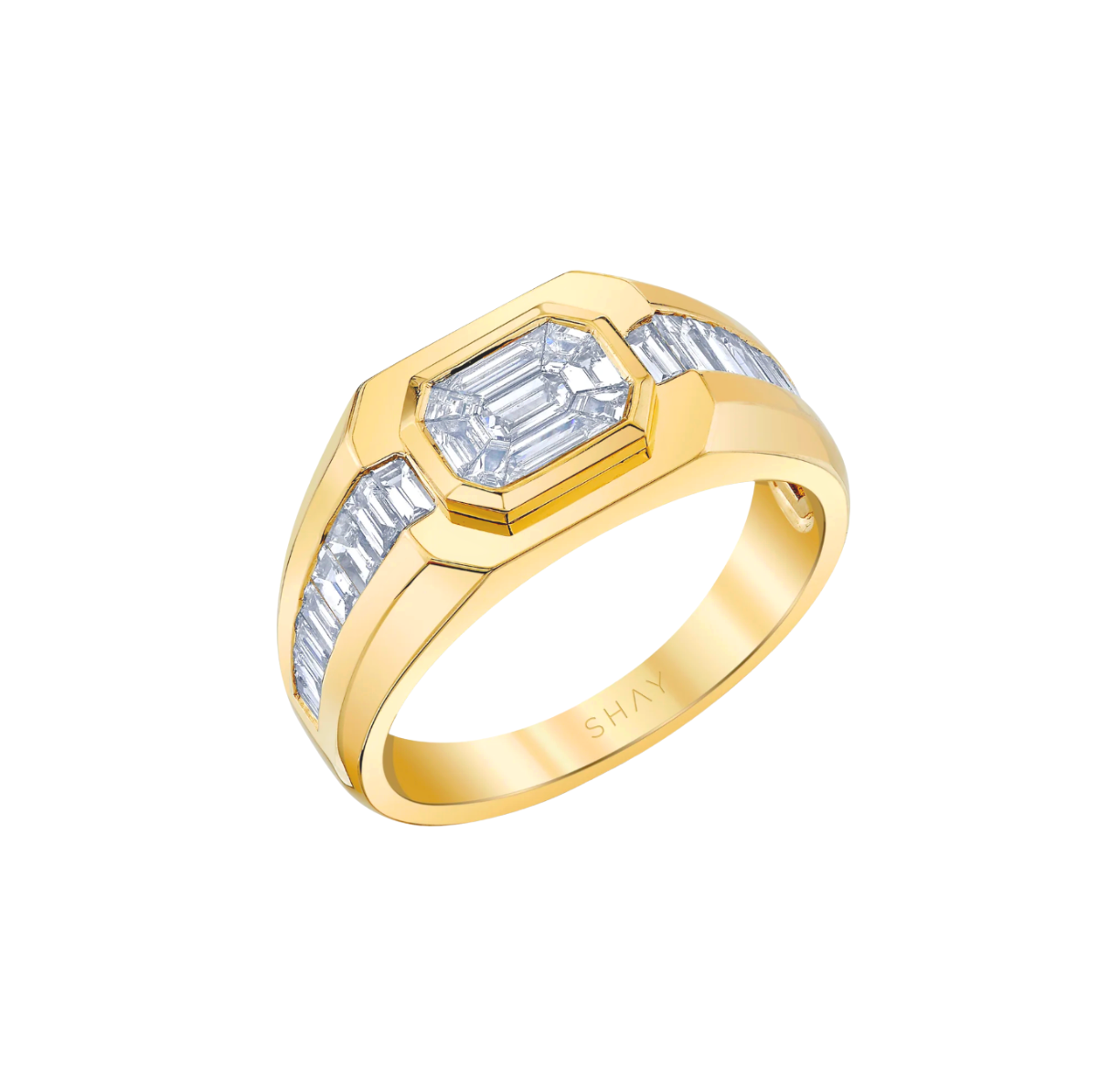 SHAY Diamond Illusion Signet Pinky Ring in 18k Yellow Gold