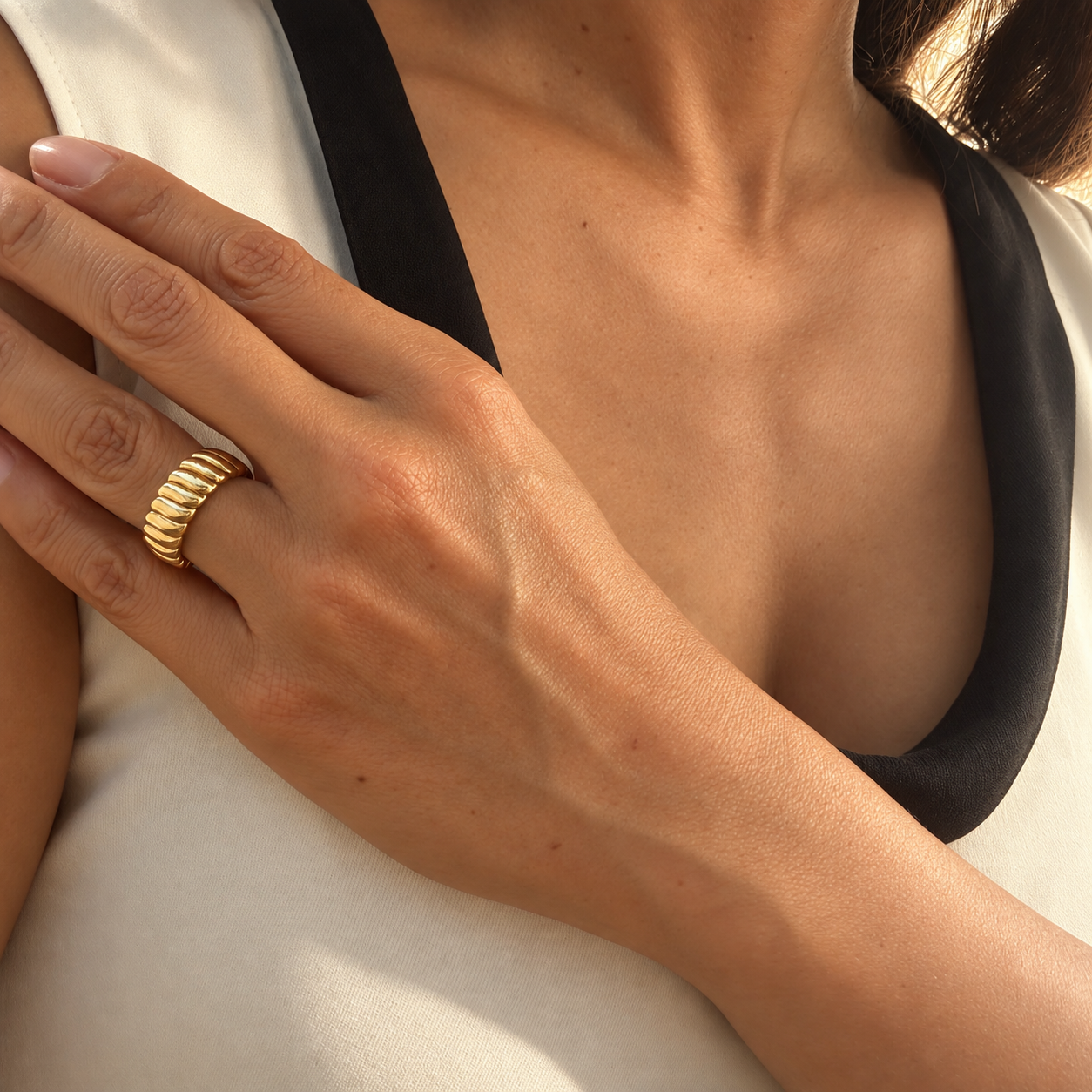 Anita Ko 18k Yellow Gold Classic Zoe Ring