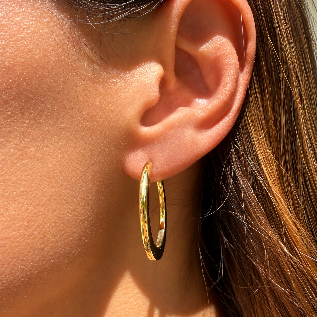 Shylee Rose 14k Yellow Gold Graduated Skinny Hoops