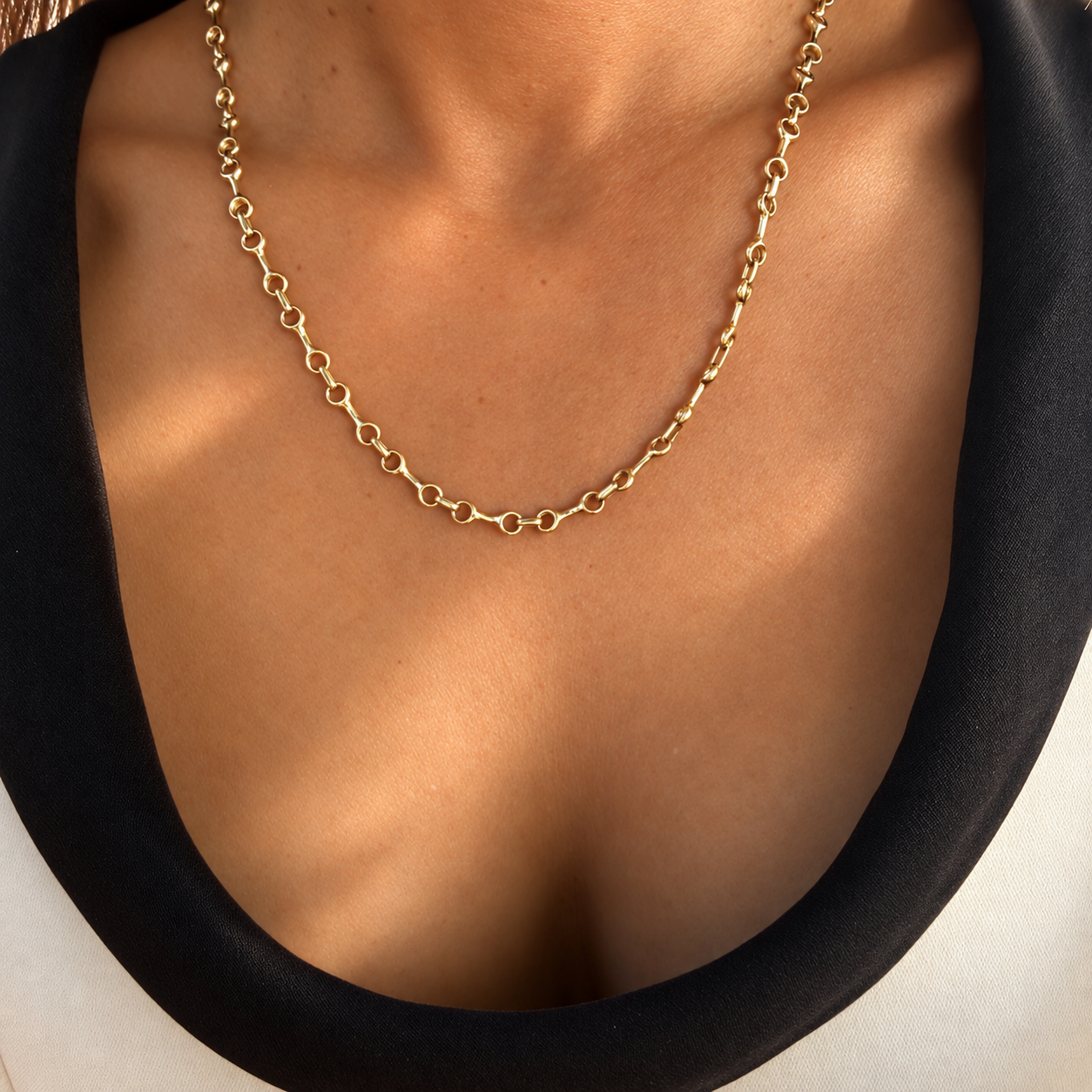 14k Yellow Gold Horsebit Chain Necklace